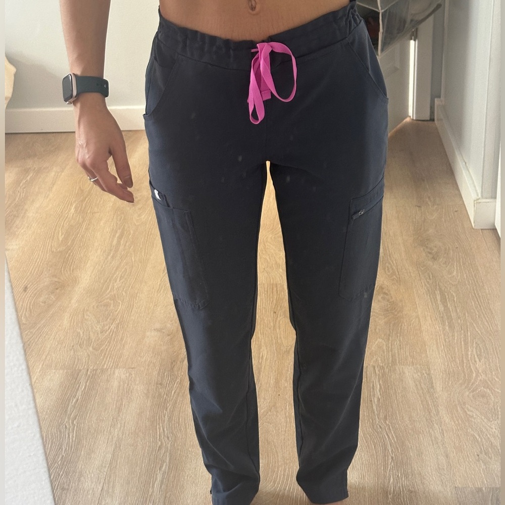 FIGS Gray Tapered Scrub Pants